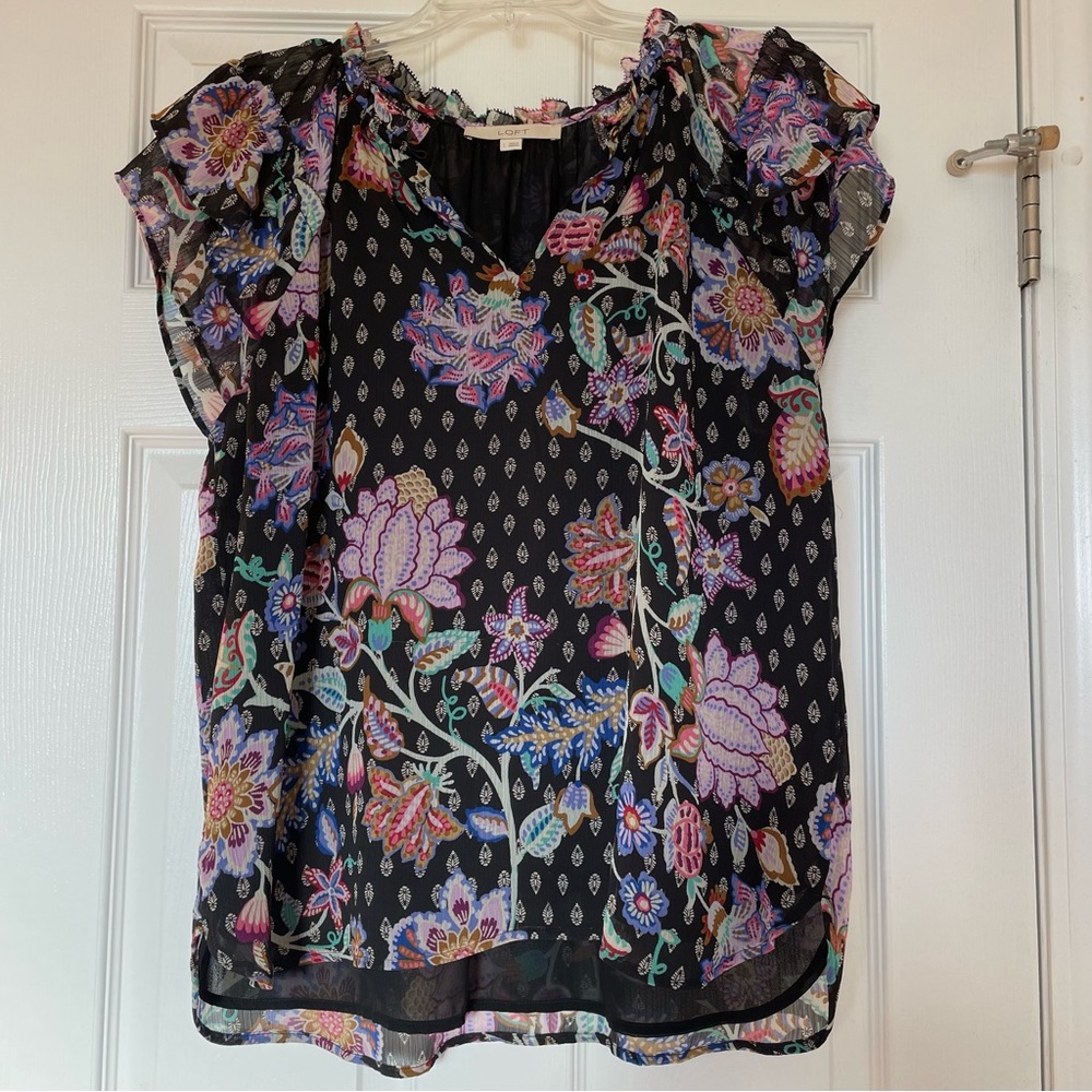 Women’s Loft Black/Purple Floral Cap Sleeve Blouse, Size L